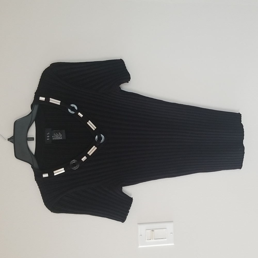 R.Q.T. black v neck shortsleeve sweater with deco at the neck
